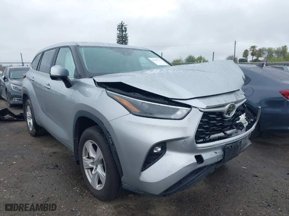 2023 Toyota Highlander L with VIN 5TDKDRBH1PS015442, listed as a IAAI auction lot 41809233 with 48,062 mi miles. Bid and sale history available at carsss.com. Image 1.
