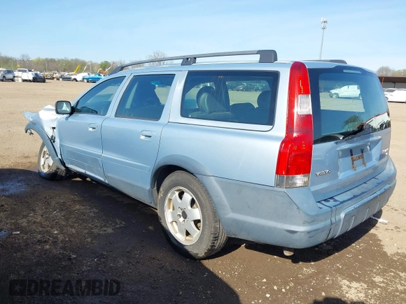 2001 Volvo V70 with VIN YV1SZ58D511026084, listed as a IAAI auction lot 42105983 with 361,165 mi miles and . Bid and sale history available at DreamBid. Image 3.