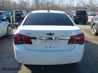 2014 Chevrolet Cruze LS with VIN 1G1PA5SH8E7340032, listed as a IAAI auction lot 41769875 with 134,582 mi miles. Bid and sale history available at carsss.com. Image 17.
