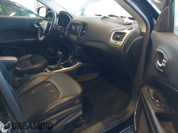 2018 Jeep Compass Latitude with VIN 3C4NJCBB6JT502308, listed as a IAAI auction lot 41561816 with 93,599 mi miles. Bid and sale history available at carsss.com. Image 5.