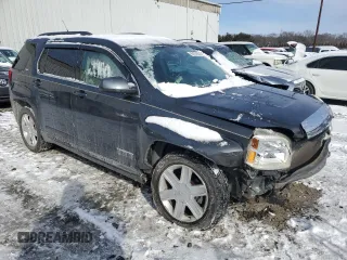 2010 GMC Terrain SLT-1 z VIN 2CTFLGEW9A6295748, wystawiony jako Copart lot #89157505 z przebiegiem 104 726 mil mil oraz Szkoda całkowita • Salvage title. Historia ofert i sprzedaży dostępna na DreamBid. Obrazek 4.
