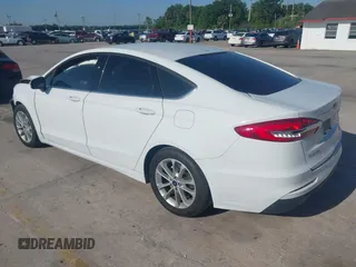 2019 Ford Fusion SE with VIN 3FA6P0HD1KR217840, listed as a IAAI auction lot 42011309 with 85,945 mi miles and . Bid and sale history available at carsss.com. Image 3.