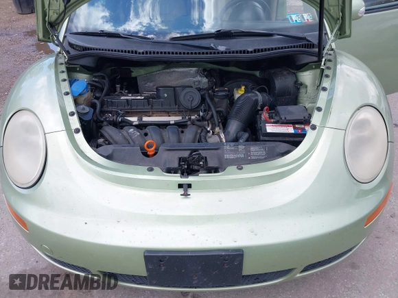 2008 Volkswagen Beetle S с VIN 3VWPW31CX8M517285, выставлен на аукционе IAAI как лот 42090301 с пробегом 103 510 миль миль и . История ставок и продаж доступна на DreamBid. Изображение 10.