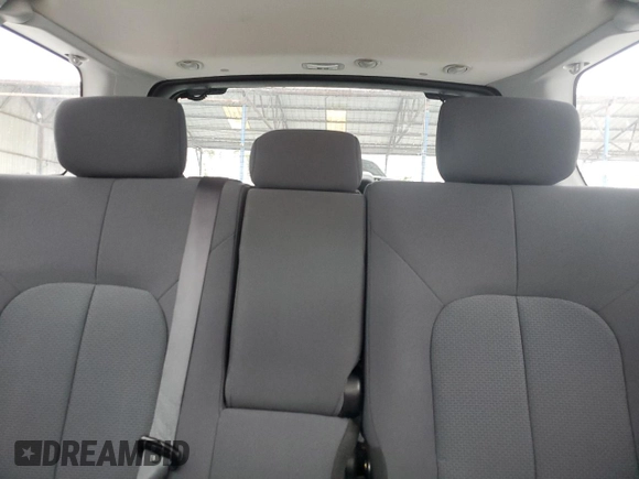2005 Mitsubishi Endeavor LS with VIN 4A4MM21S65E073927, listed as a Copart auction lot 55087555 with 218,357 mi miles and Clean title. Bid and sale history available at DreamBid. Image 10.
