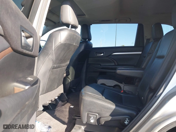 2014 Toyota Highlander XLE with VIN 5TDKKRFHXES024685, listed as a IAAI auction lot 41548281 with 160,000 mi miles. Bid and sale history available at carsss.com. Image 8.