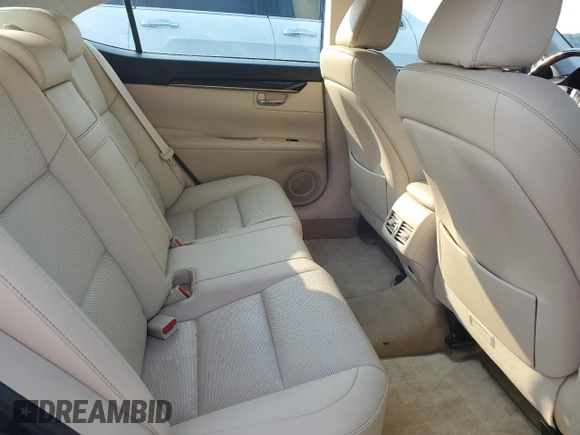 2014 Lexus ES 330 with VIN JTHBK1GG0E2132133, listed as a Copart auction lot 59040015 with 83,088 mi miles and Salvage title. Bid and sale history available at DreamBid. Image 10.