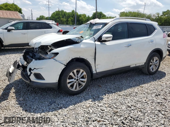 2016 Nissan Rogue SV z VIN KNMAT2MV8GP640701, wystawiony jako Copart lot #57588655 z przebiegiem Nie podano mil oraz Szkoda całkowita • Salvage title. Historia ofert i sprzedaży dostępna na DreamBid. Obrazek 1.