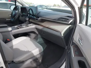 2023 Toyota Sienna XLE with VIN 5TDYSKFC8PS107895, listed as a IAAI auction lot 41924494 with 10,122 mi miles. Bid and sale history available at carsss.com. Image 5.