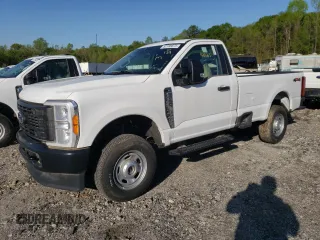 2023 Ford F-250 XL z VIN 1FTBF2BA4PED76965, wystawiony jako Copart lot #52188675 z przebiegiem Nie podano mil oraz Szkody całkowita. Historia ofert i sprzedaży dostępna na DreamBid. Obrazek 1.