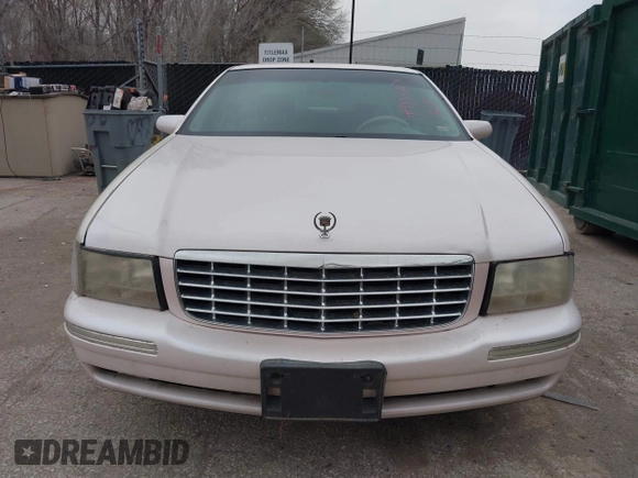 1998 Cadillac DeVille z VIN 1G6KD54YXWU800156, wystawiony jako IAAI lot #41820044 z przebiegiem Nie podano mil oraz . Historia ofert i sprzedaży dostępna na DreamBid. Obrazek 6.