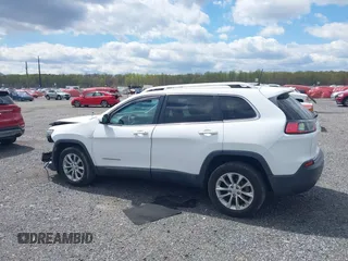 2019 Jeep Cherokee Latitude with VIN 1C4PJLCB4KD366405, listed as a IAAI auction lot 42018976 with 58,626 mi miles. Bid and sale history available at carsss.com. Image 14.