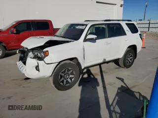 2022 Toyota 4Runner TRD Off Road Premium with VIN JTERU5JR5N6084905, listed as a Copart auction lot 50237045 with 39,702 mi miles and Salvage Title. Bid and sale history available at DreamBid. Image 1.