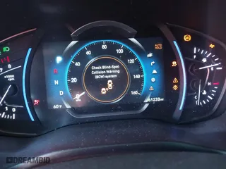 2019 Hyundai Santa Fe Limited with VIN 5NMS53AA8KH077883, listed as a IAAI auction lot 41884106 with 61,232 mi miles. Bid and sale history available at carsss.com. Image 7.