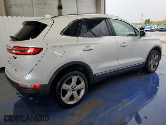 2015 Lincoln MKC with VIN 5LMCJ1A99FUJ41320, listed as a Copart auction lot 55824245 with 203,098 mi miles and Clean Title. Bid and sale history available at DreamBid. Image 3.