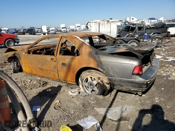 1989 Ford Thunderbird with VIN 1FAPP6048KH140274, listed as a Copart auction lot 41579825 with Not Provided miles and Non Repairable. Bid and sale history available at DreamBid. Image 2.