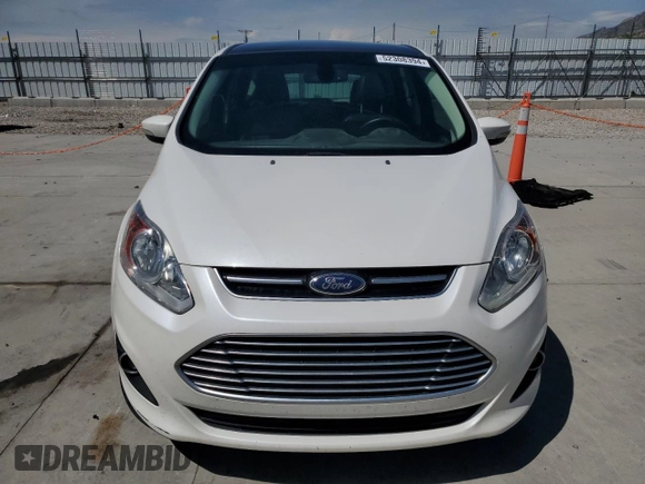 2016 Ford C-Max Energi SEL with VIN 1FADP5CU1GL101300, listed as a Copart auction lot 52308394 with 105,697 mi miles. Bid and sale history available at carsss.com. Image 5.