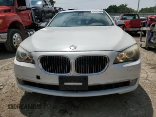 2009 BMW 7 Series 750Li with VIN WBAKB83599CY58147, listed as a Copart auction lot 59238475 with 124,336 mi miles and Salvage title. Bid and sale history available at DreamBid. Image 5.