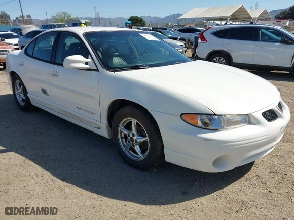 2003 Pontiac Grand Prix GT with VIN 1G2WP52K63F153196, listed as a IAAI auction lot 41825193 with 190,820 mi miles. Bid and sale history available at carsss.com. Image 1.