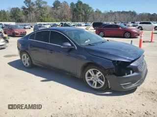 2015 Volvo S60 T5 Drive-E Premier z VIN YV126MFK2F1340349, wystawiony jako Copart lot #49983665 z przebiegiem 125 917 mil mil oraz Szkoda całkowita • Salvage title. Historia ofert i sprzedaży dostępna na DreamBid. Obrazek 4.