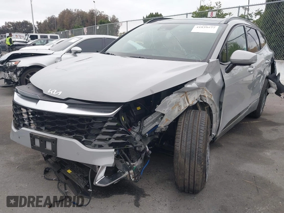 2025 Kia Sportage SX-Prestige z VIN 5XYK53DF4SG253958, wystawiony jako IAAI lot #41839577 z przebiegiem 8 205 mil mil oraz . Historia ofert i sprzedaży dostępna na DreamBid. Obrazek 18.