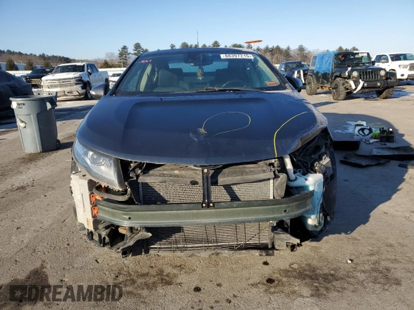 2013 Chevrolet Volt with VIN 1G1RD6E40DU124738, listed as a Copart auction lot 88397215 with Not Provided miles and Salvage Title. Bid and sale history available at carsss.com. Image 5.
