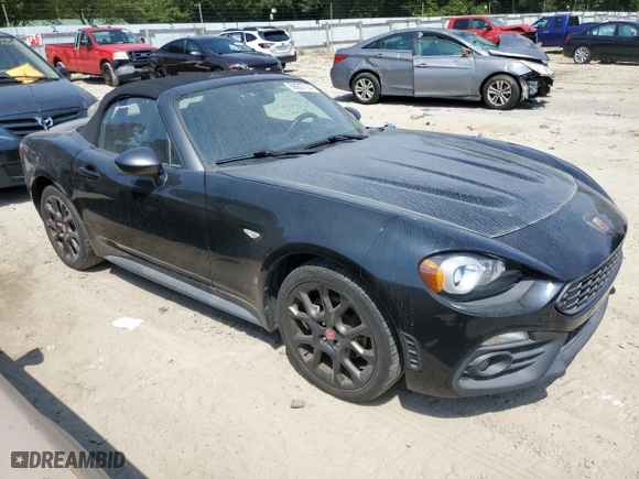 2017 FIAT 124 Spider Elaborazione Abarth with VIN JC1NFAEK9H0109568, listed as a Copart auction lot 68207124 with 36,983 mi miles and Salvage Title. Bid and sale history available at carsss.com. Image 4.
