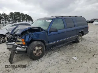 1997 GMC Suburban with VIN 3GKFK16R4VG519902, listed as a Copart auction lot 79031204 with 195,624 mi miles and Salvage Title. Bid and sale history available at DreamBid. Image 1.
