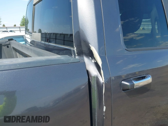 2018 Ram 1500 SLT z VIN 1C6RR7GM3JS230739, wystawiony jako IAAI lot #39968112 z przebiegiem 175 151 mil mil oraz . Historia ofert i sprzedaży dostępna na DreamBid. Obrazek 21.