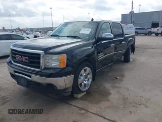 2011 GMC Sierra 1500 SLE z VIN 3GTP1VE0XBG306560, wystawiony jako IAAI lot #41496403 z przebiegiem 213 831 mil mil oraz . Historia ofert i sprzedaży dostępna na DreamBid. Obrazek 22.