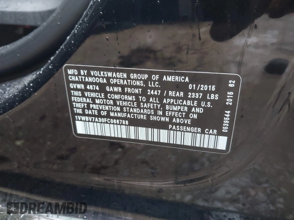 2015 Volkswagen Passat SE с VIN 1VWBV7A30FC066788, выставлен на аукционе IAAI как лот 40450455 с пробегом 84 245 миль миль и . История ставок и продаж доступна на DreamBid. Изображение 9.