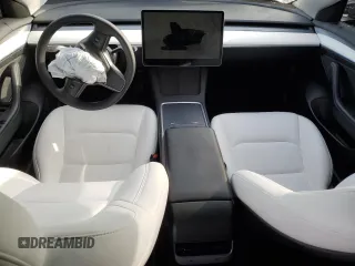 2023 Tesla Model 3 z VIN 5YJ3E1EA5PF695044, wystawiony jako Copart lot #45182665 z przebiegiem 21 104 mil mil oraz Szkoda całkowita • Salvage title. Historia ofert i sprzedaży dostępna na DreamBid. Obrazek 8.
