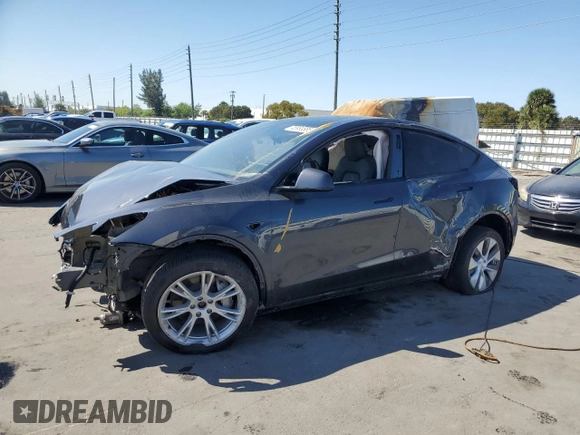 2024 Tesla Model Y Long Range с VIN 7SAYGDEE4RA243738, выставлен на аукционе Copart как лот 48953885 с пробегом Не указан миль и Списание • Salvage title. История ставок и продаж доступна на DreamBid. Изображение 1.