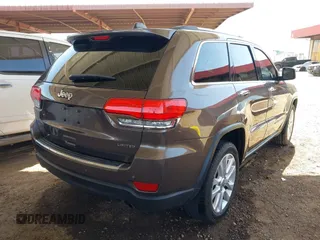 2017 Jeep Grand Cherokee Limited with VIN 1C4RJEBGXHC846920, listed as a IAAI auction lot 41718763 with 131,757 mi miles. Bid and sale history available at carsss.com. Image 4.