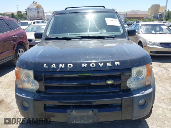2005 Land Rover LR3 SE with VIN SALAD25485A320046, listed as a IAAI auction lot 42208465 with 237,725 mi miles and . Bid and sale history available at DreamBid. Image 6.