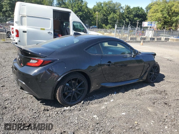 2024 Toyota GR86 Premium with VIN JF1ZNBE17R8756676, listed as a Copart auction lot 70077604 with 1,296 mi miles and Salvage Title. Bid and sale history available at carsss.com. Image 3.