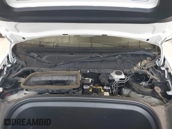 2020 Tesla Model Y Long Range z VIN 5YJYGDEE8LF054338, wystawiony jako IAAI lot #39026888 z przebiegiem 86 142 mil mil oraz . Historia ofert i sprzedaży dostępna na DreamBid. Obrazek 10.