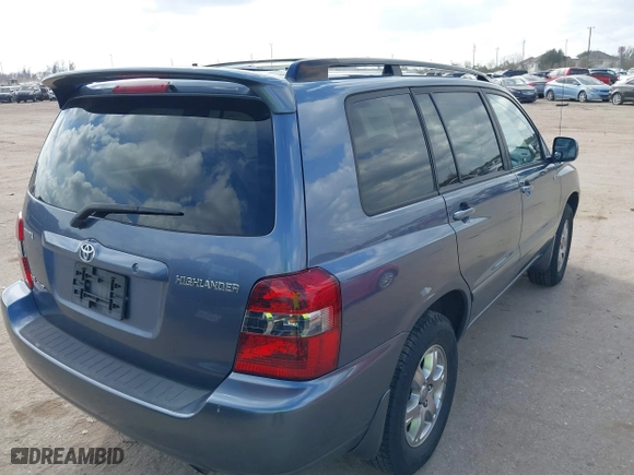 2007 Toyota Highlander with VIN JTEHP21A170203227, listed as a IAAI auction lot 41473331 with 135,125 mi miles. Bid and sale history available at carsss.com. Image 4.