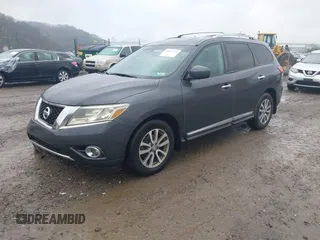 2014 Nissan Pathfinder SV with VIN 5N1AR2MM2EC607490, listed as a IAAI auction lot 42015773 with 139,905 mi miles. Bid and sale history available at carsss.com. Image 2.