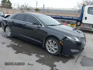 2013 Lincoln MKZ Hybrid with VIN 3LN6L2LU0DR828112, listed as a IAAI auction lot 41718888 with 152,571 mi miles. Bid and sale history available at carsss.com. Image 1.