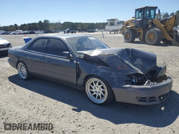 1996 Lexus ES 300 z VIN JT8BF12G5T0163320, wystawiony jako Copart lot #50125035 z przebiegiem 209 592 mil mil oraz Szkoda całkowita • Salvage title. Historia ofert i sprzedaży dostępna na DreamBid. Obrazek 4.