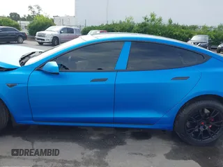 2013 Tesla Model S Performance with VIN 5YJSA1DP5DFP25345, listed as a IAAI auction lot 42288379 with 165,915 mi miles and . Bid and sale history available at DreamBid. Image 14.