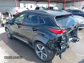 2018 Hyundai Kona Limited with VIN KM8K33A58JU078785, listed as a IAAI auction lot 41808445 with 58,738 mi miles. Bid and sale history available at carsss.com. Image 3.