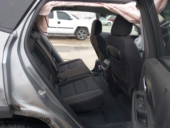 2023 GMC Terrain SLE z VIN 3GKALTEG8PL208986, wystawiony jako IAAI lot #40679682 z przebiegiem 11 023 mil mil oraz . Historia ofert i sprzedaży dostępna na DreamBid. Obrazek 8.