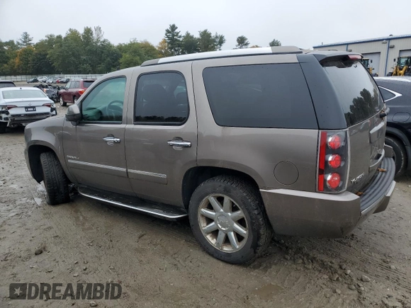 2012 GMC Yukon Denali with VIN 1GKS2EEF1CR157263, listed as a Copart auction lot 76175944 with 185,709 mi miles and Clean Title. Bid and sale history available at carsss.com. Image 2.