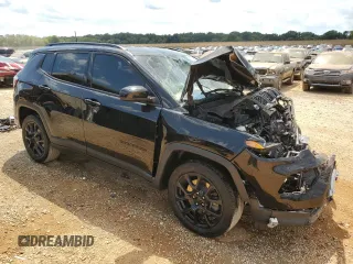 2023 Jeep Compass Latitude with VIN 3C4NJDBN7PT532815, listed as a Copart auction lot 67113824 with Not Provided miles and Salvage Title. Bid and sale history available at DreamBid. Image 4.