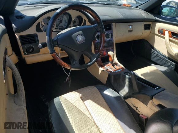 2001 Mercedes-Benz SLK 230/320 z VIN WDBKK65F71F221756, wystawiony jako Copart lot #51712125 z przebiegiem 194 101 mil mil oraz Czysty tytuł • Clean title. Historia ofert i sprzedaży dostępna na DreamBid. Obrazek 8.