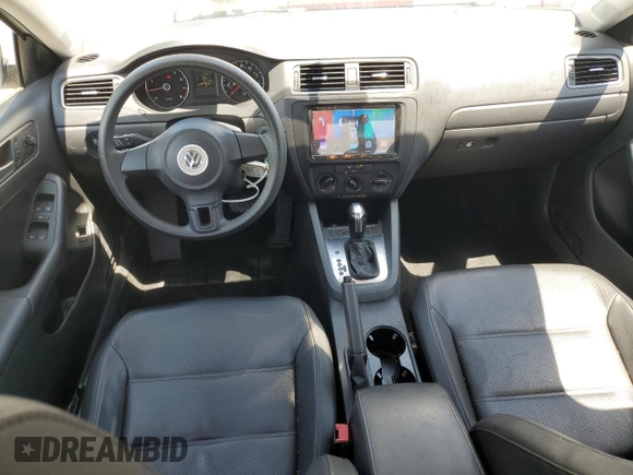 2014 Volkswagen Jetta SE с VIN 3VWD17AJ2EM420195, выставлен на аукционе Copart как лот 62750875 с пробегом 154 195 миль миль и Списание • Salvage title. История ставок и продаж доступна на DreamBid. Изображение 8.