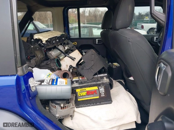2019 Jeep Wrangler Unlimited Sport with VIN 1C4HJXDG9KW603805, listed as a IAAI auction lot 41460907 with 1 mi miles. Bid and sale history available at carsss.com. Image 8.