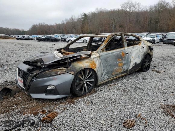2020 Nissan Altima SR with VIN 1N4AL4CV7LC114144, listed as a Copart auction lot 46984015 with Not Provided miles and Salvage Title. Bid and sale history available at carsss.com. Image 1.