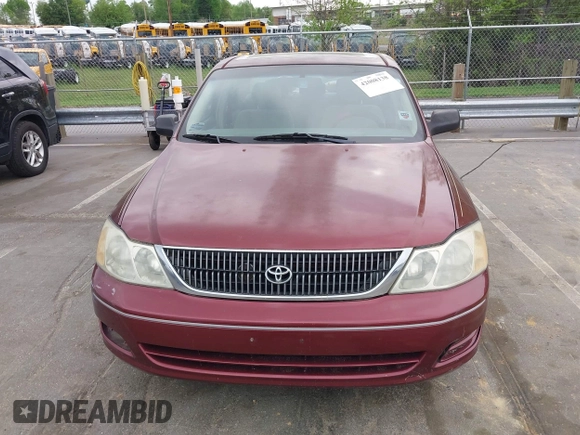2000 Toyota Avalon XL with VIN 4T1BF28B3YU095209, listed as a IAAI auction lot 42008138 with 276,894 mi miles and . Bid and sale history available at DreamBid. Image 12.
